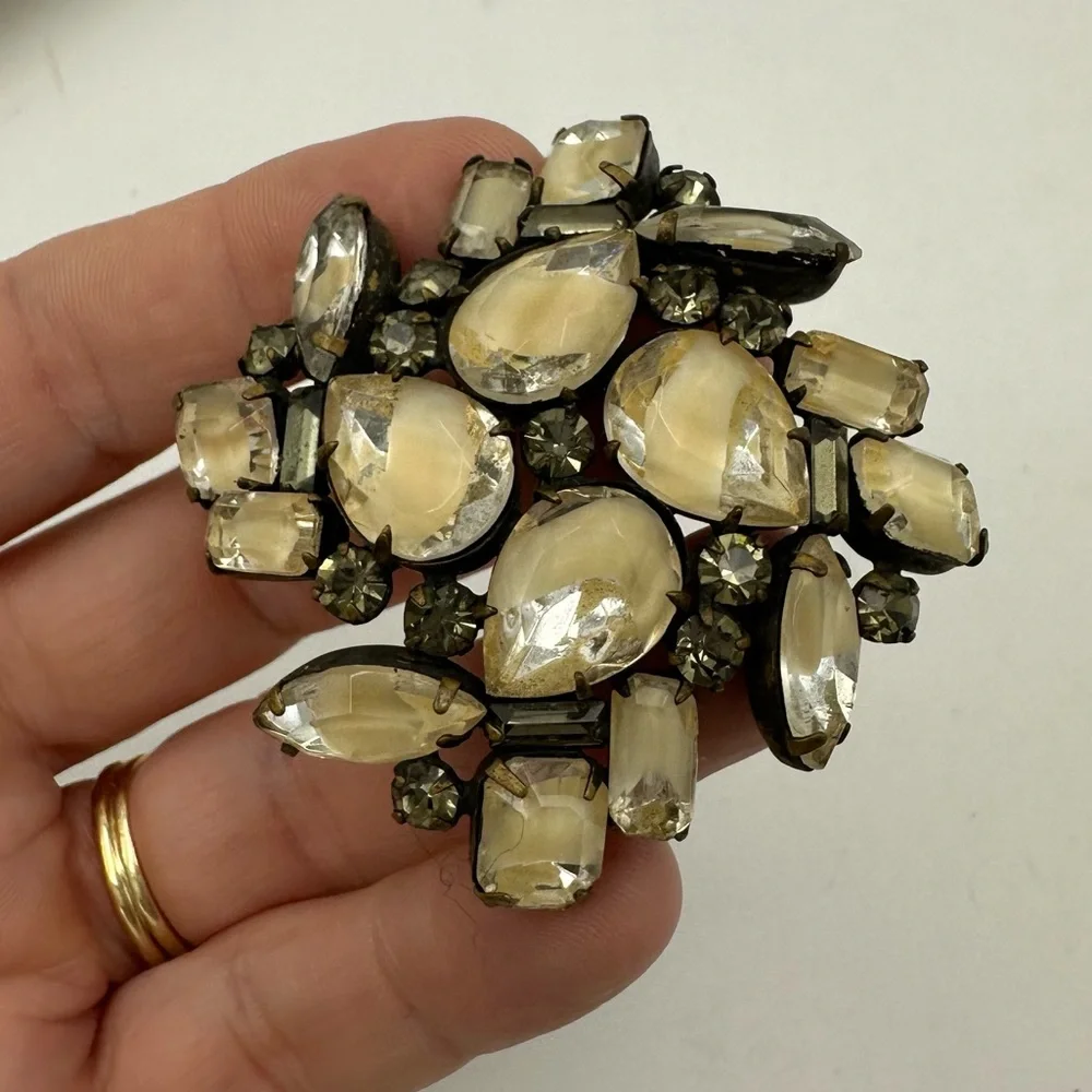 Hattie Carnegie Signed Vintage Givre Glass Cluster Brooch Pin